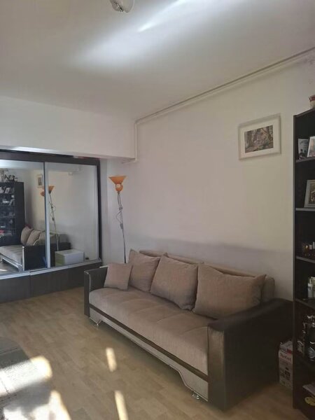 Garsoniera 35 mp, mobilata si utilata, centrala termica si AC, P Ghencea