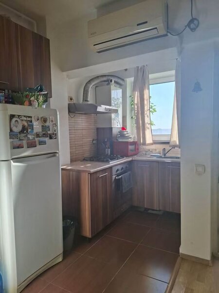 Garsoniera 35 mp, mobilata si utilata, centrala termica si AC, P Ghencea
