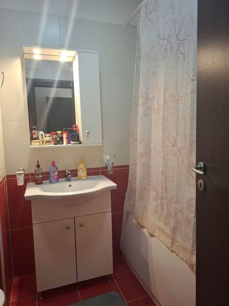 Garsoniera 35 mp, mobilata si utilata, centrala termica si AC, P Ghencea